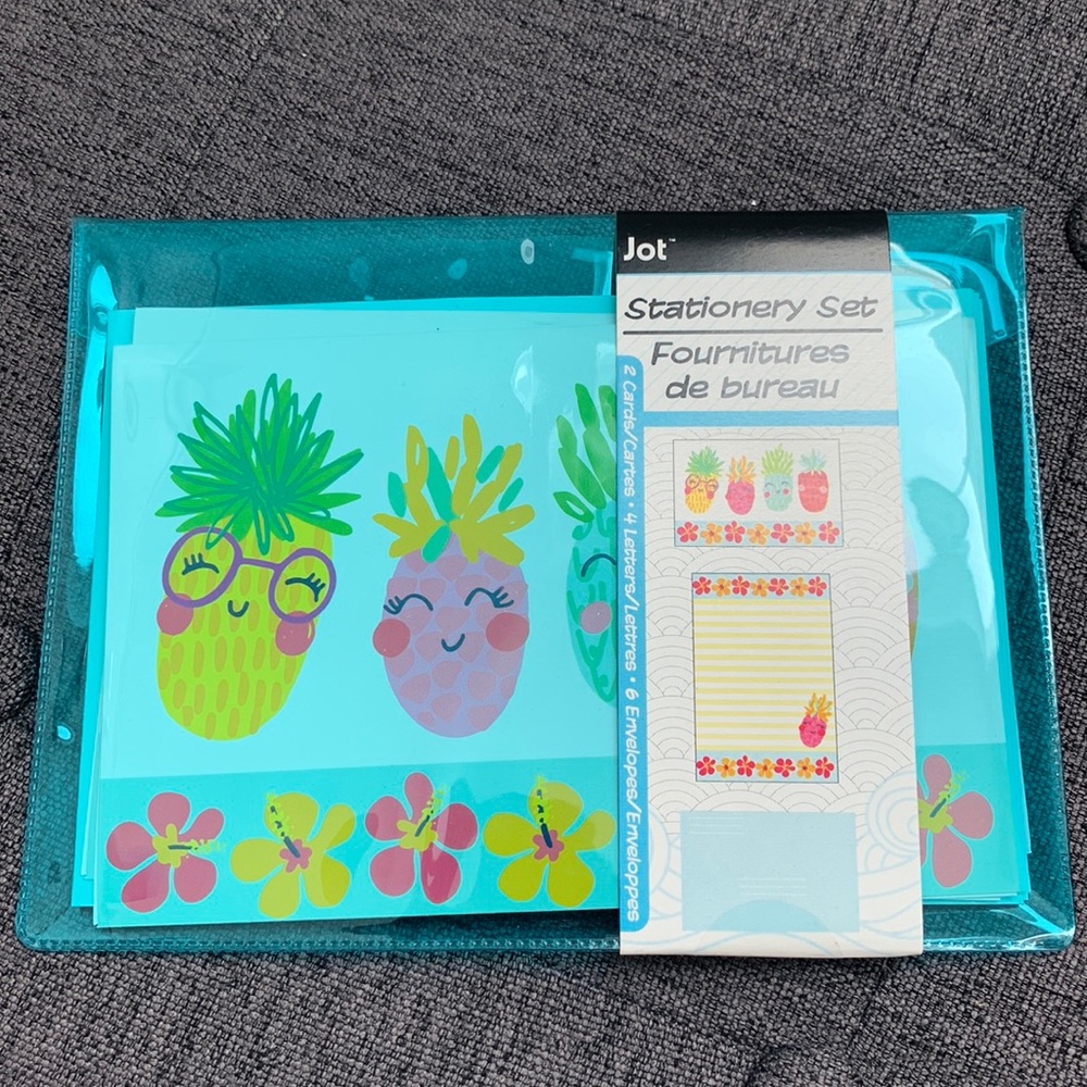 Pineapple floral stationery set